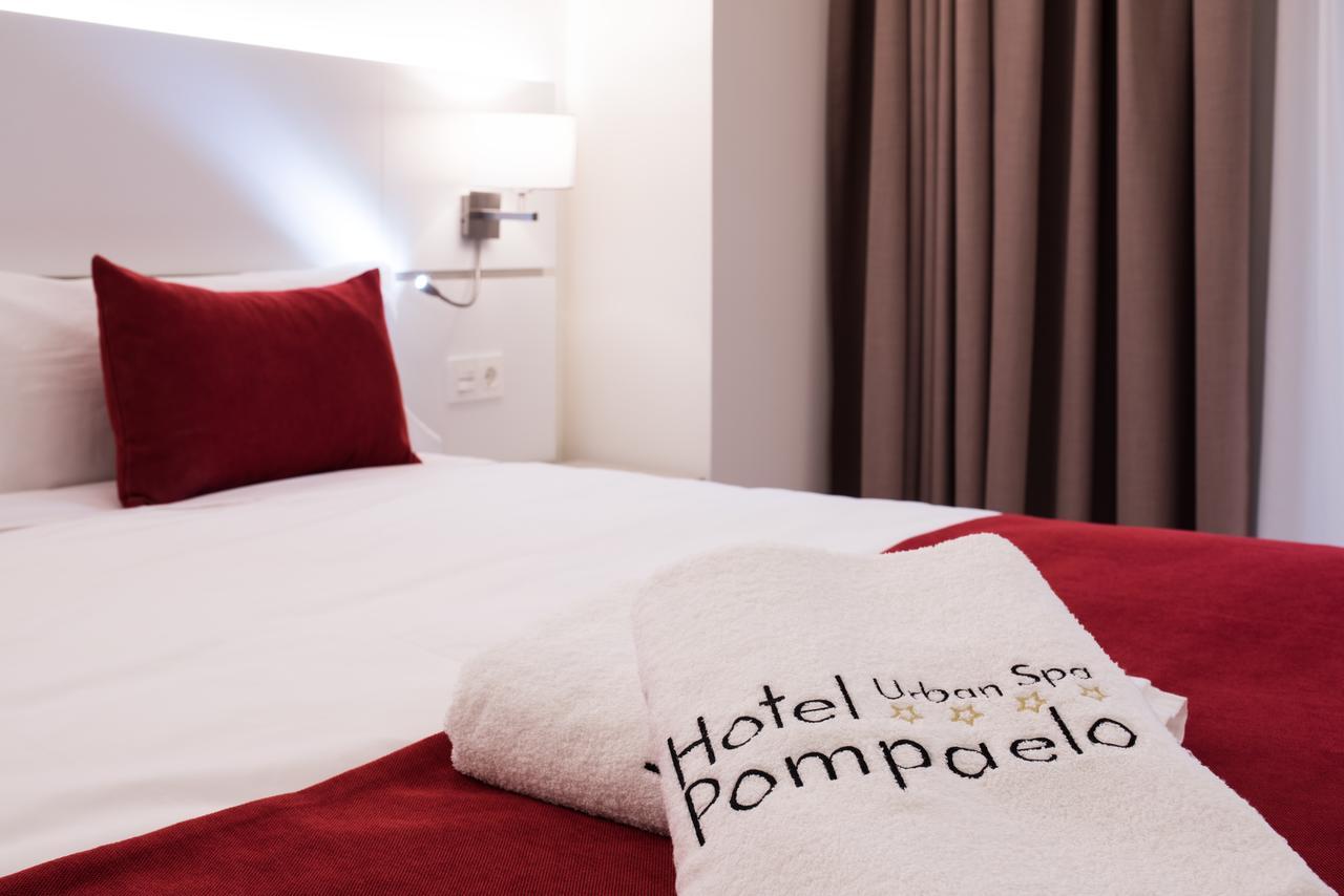 Hotel Pompaelo Plaza Del Ayuntamiento & Spa Παμπλόνα Εξωτερικό φωτογραφία