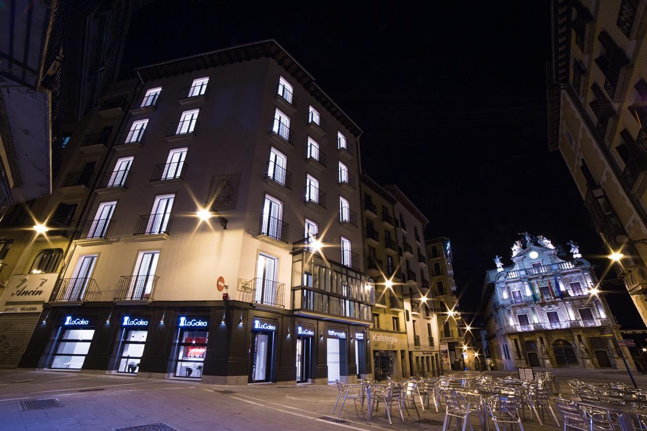 Hotel Pompaelo Plaza Del Ayuntamiento & Spa Παμπλόνα Εξωτερικό φωτογραφία