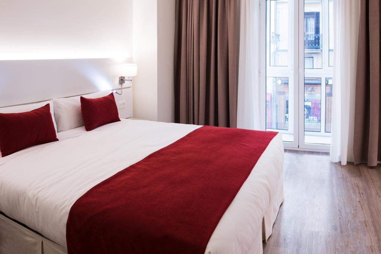 Hotel Pompaelo Plaza Del Ayuntamiento & Spa Παμπλόνα Εξωτερικό φωτογραφία