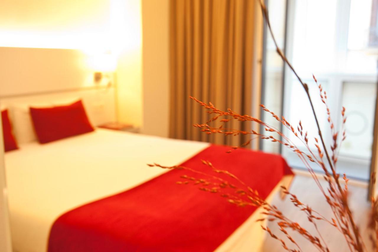 Hotel Pompaelo Plaza Del Ayuntamiento & Spa Παμπλόνα Εξωτερικό φωτογραφία