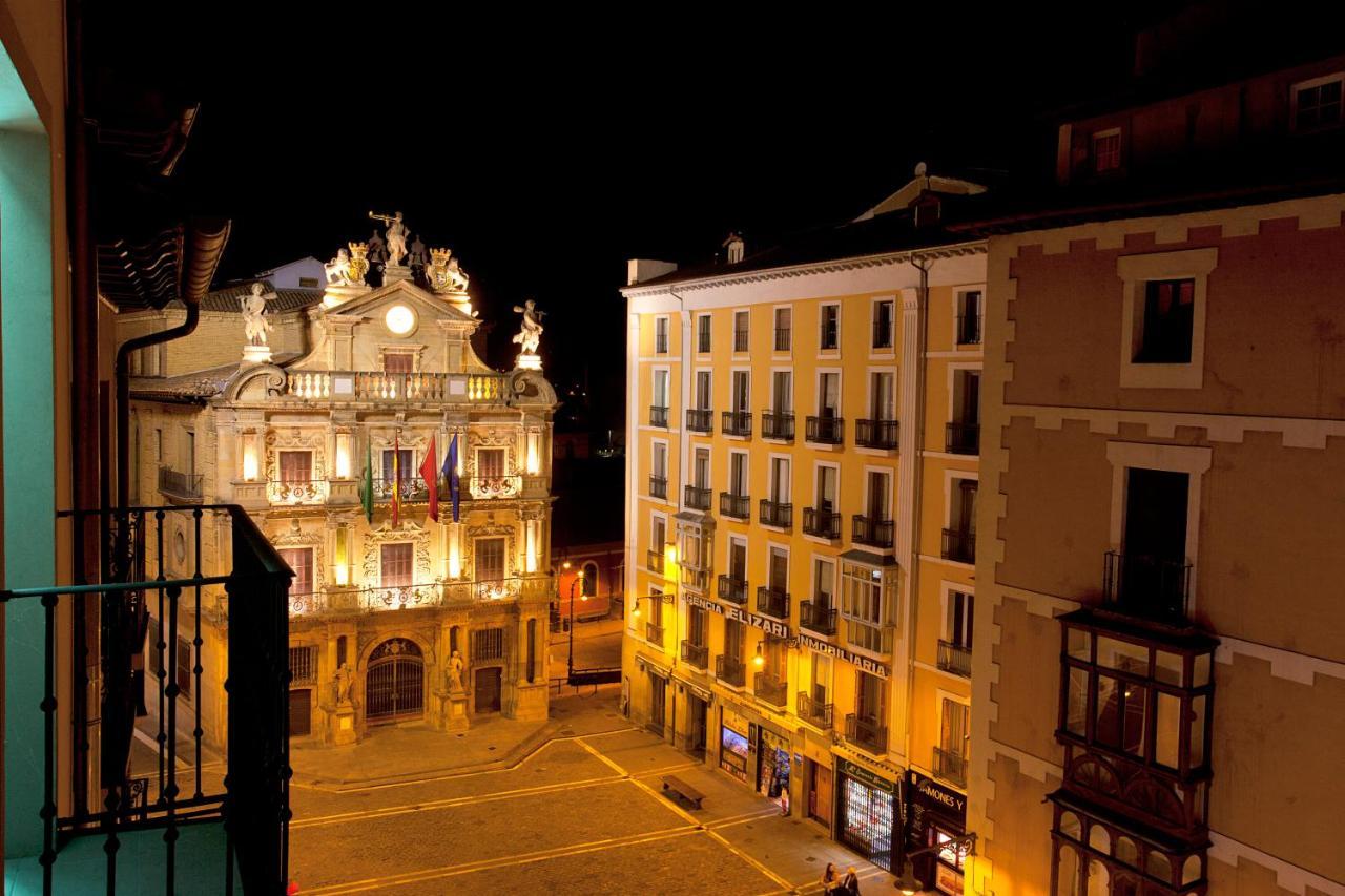 Hotel Pompaelo Plaza Del Ayuntamiento & Spa Παμπλόνα Εξωτερικό φωτογραφία
