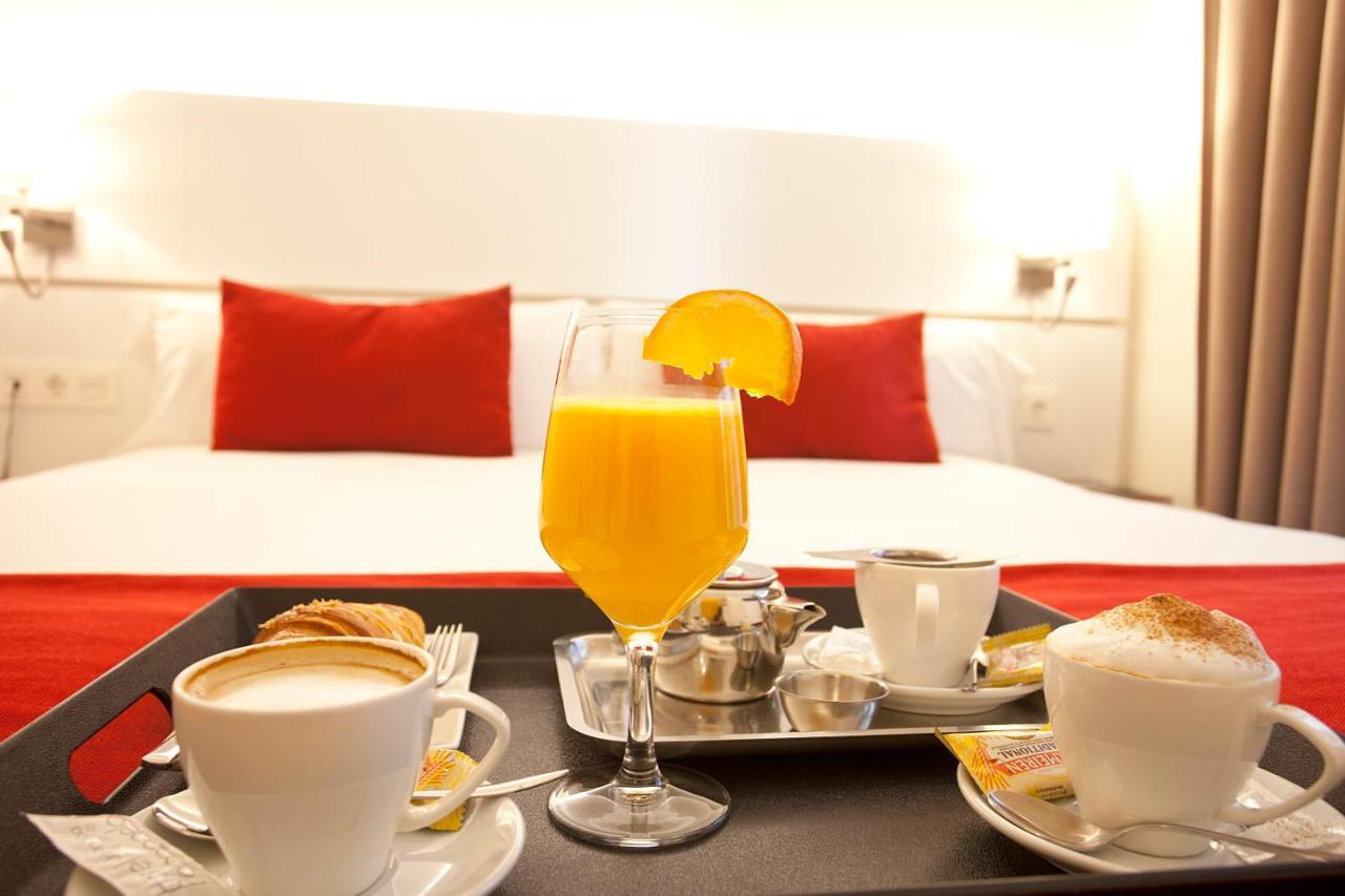 Hotel Pompaelo Plaza Del Ayuntamiento & Spa Παμπλόνα Εξωτερικό φωτογραφία