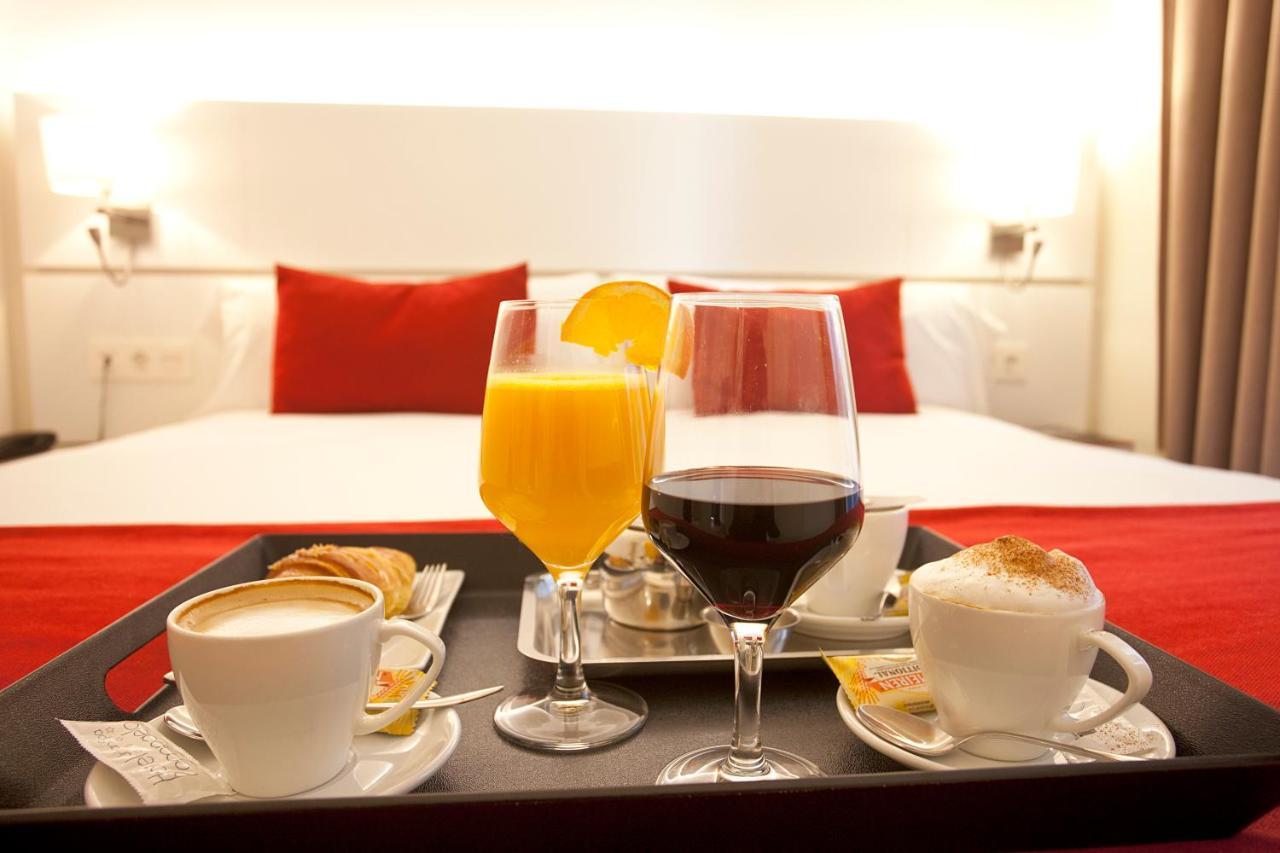 Hotel Pompaelo Plaza Del Ayuntamiento & Spa Παμπλόνα Εξωτερικό φωτογραφία